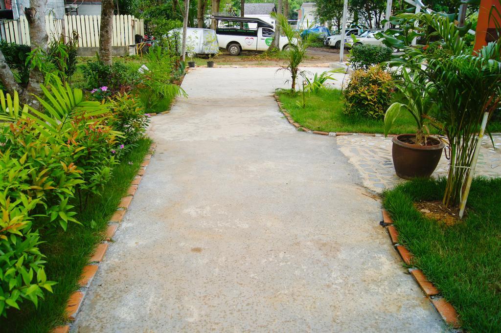 Lanta Sky House Hotel Koh Lanta Bagian luar foto