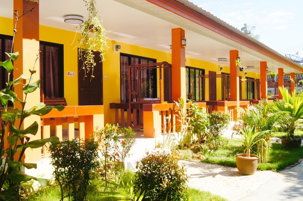 Lanta Sky House Hotel Koh Lanta Bagian luar foto