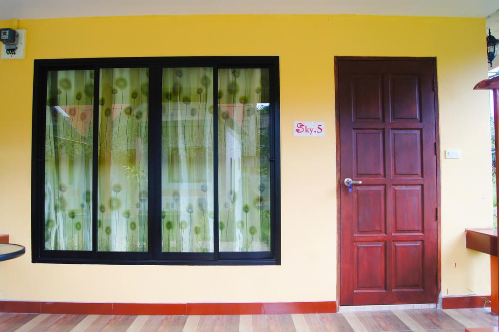 Lanta Sky House Hotel Koh Lanta Bagian luar foto