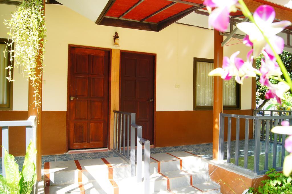 Lanta Sky House Hotel Koh Lanta Bagian luar foto